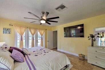 بيت ريفى Bayfront Florida Retreat W/ Boat Lift & Fire Pit!