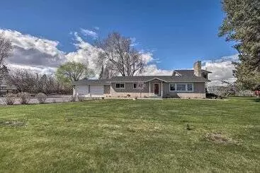کلبه Ellensburg Home W/ Mountain Views On 3 Acres!