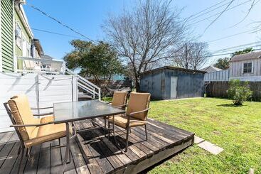 コテージ Galveston Victorian   Walk To The Strand & Beach