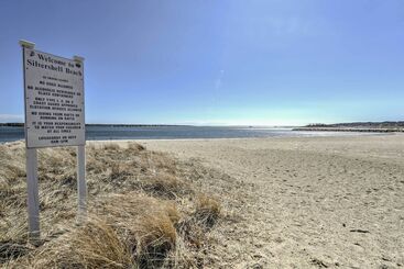 Dom wiejski Multi Level Marion House: Loft, Deck + Ocean Views