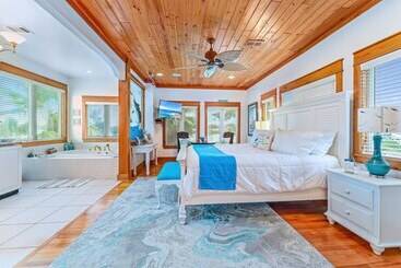 Kır Evi Riverfront Carrabelle Home W/ Furnished Patio!