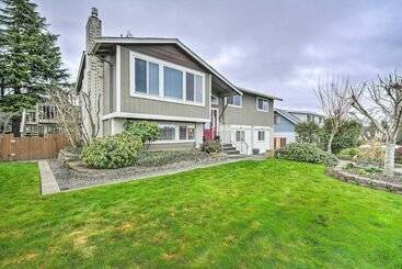 קוטג'' Spacious Tacoma Getaway: 2 Mi To Old Town!