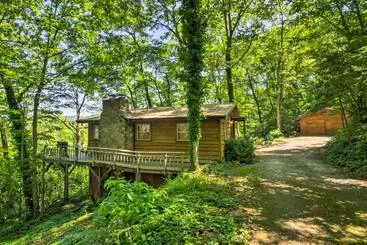 Mökkimajoitus Secluded  Mountain Home  12 Mi To Tsali Area