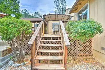 Mökkimajoitus Home In Shasta Lake Near Redding: Early Check In!