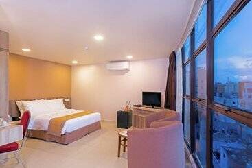 هتل Champa Central