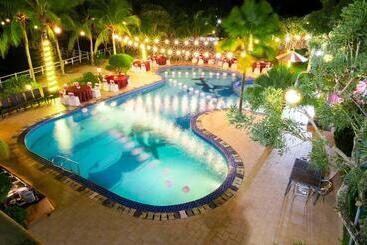 酒店 Novilla Boutique Resort