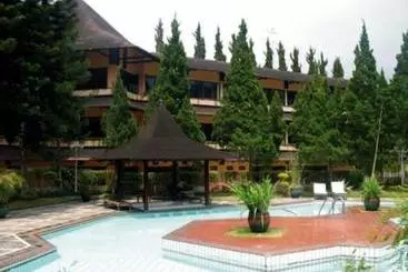 Hotel Queen Garden