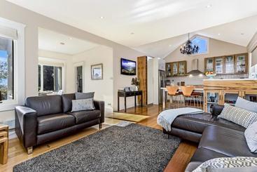 Hotel Topiary Haven Bed & Breakfast