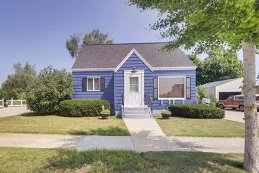 コテージ Cozy Wisconsin Abode: Walk To Lake Michigan!