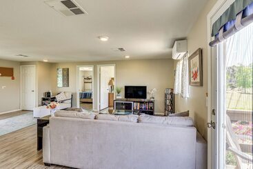 بيت ريفى Escondido Vineyard Estate: Walk To Wineries!