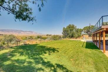 Hus på landet Peaceful Belfry Retreat On 14 Acres W/ Grill!