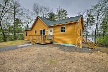 Vakantiehuisje Waterfront Davis Pond Cabin W/ Dock + Kayaks!