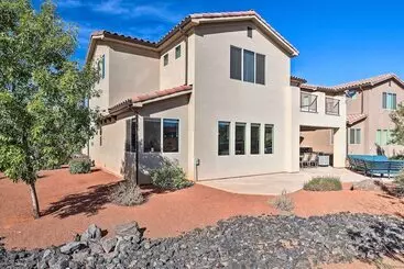 Mökkimajoitus Utah Home W/ Pool & Hot Tub Access, Mtn Views!