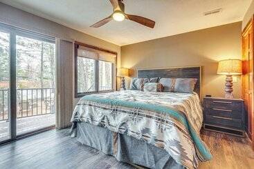 بيت ريفى Waterfront Eagle River Lake Home W/ Boat Dock