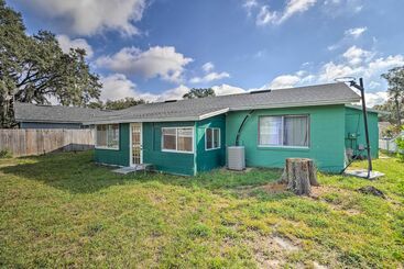 Dom wiejski ~ 9 Mi To Universal: Orlando Retreat W/ Sun Porch!