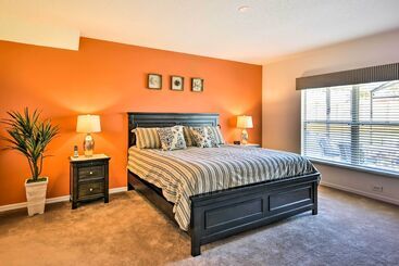 קוטג'' Pool & Hot Tub: Resort Style Davenport Villa