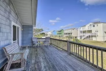 Mökkimajoitus Holden Beach Family Abode   Steps To Ocean!