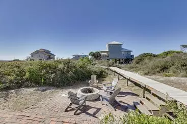 Mökkimajoitus Beachfront Paradise W/ Pool On St. George Island!