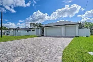 Dom wiejski Grill & Pool: Family Home In Peaceful Cape Coral!