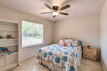 Dom wiejski Englewood Escape W/ Pool ~ 6 Mi To Beaches!