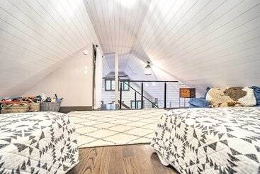 بيت ريفى Chic Brevard Cabin Nature, Trails, & Water!