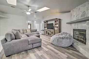 コテージ Ocala Home W/ Fireplace + Near Golf Courses!
