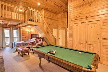 Casa Rural Bryson City Cabin W/ Private Hot Tub & Game Room