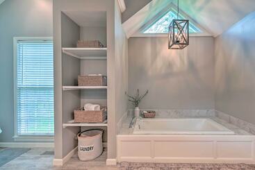 קוטג'' Chic Nashville Area Retreat W/ Private Pool!