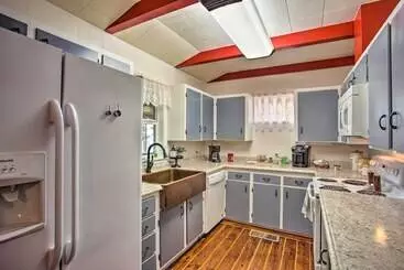 Cozy Cottage On Lake O The Pines W/ Lake Views!