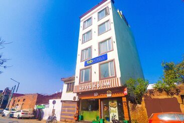 Fabhotel Kd Inn
