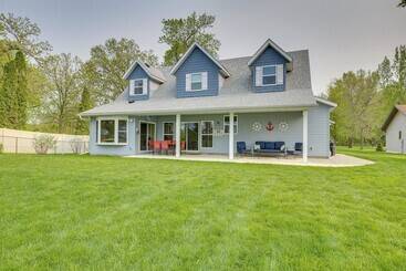 بيت ريفى Stunning Waterville Home On Tetonka Lake!