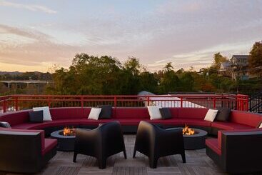 فندق The Radical