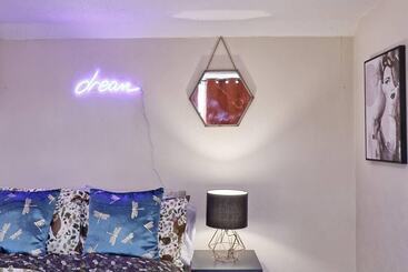 اقامتگاه Big 3bed 2bath House Tropical Oasis Pet Friendly!