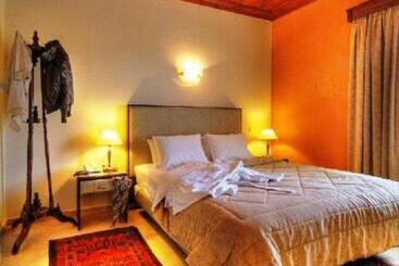 Alpen House Hotel & Suites