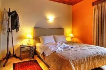 Alpen House Hotel & Suites