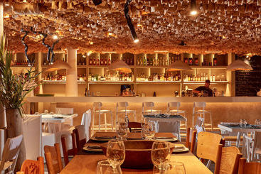 Отель Boho Suites