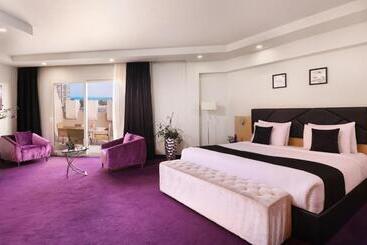 هتل Eastern Al Montazah