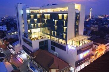 Pasar Baru Square Hotel Bandung