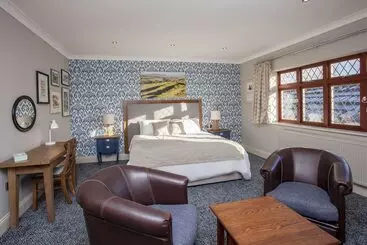 The Woodborough Inn