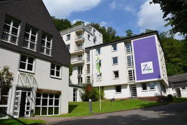 Zwo by Hotel Friends