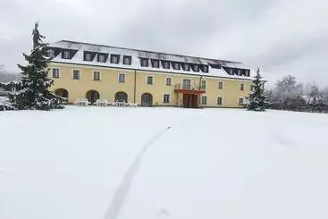 Hotelli Dvorac Jurjevec