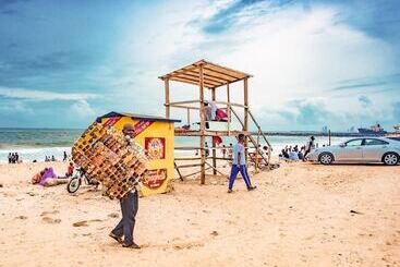 هتل Riviera Lekki Resort