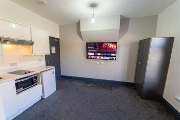 Pensione 966 Pershore Road Studios In Guest House