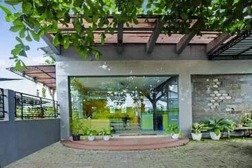 Hotel Omah Kost Syariah By Oyo