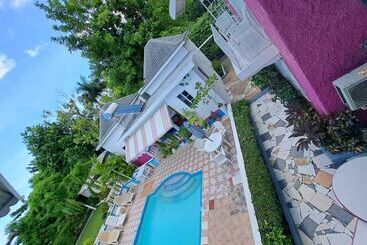 Nocleg ze śniadaniem 237 Bratton Ave