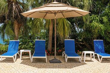 تختخواب و صبحانه High Life Resort And Spa