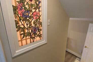 تختخواب و صبحانه Toad Hall Manor