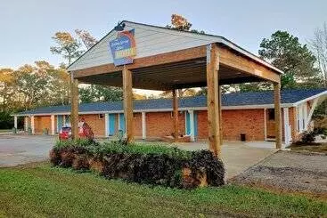 Boiling Spring Lakes Motel