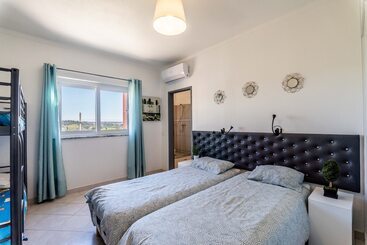 膳宿费 Villa Paradis