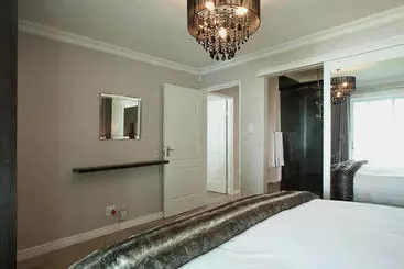 Mökkimajoitus Fijndraai Villas
